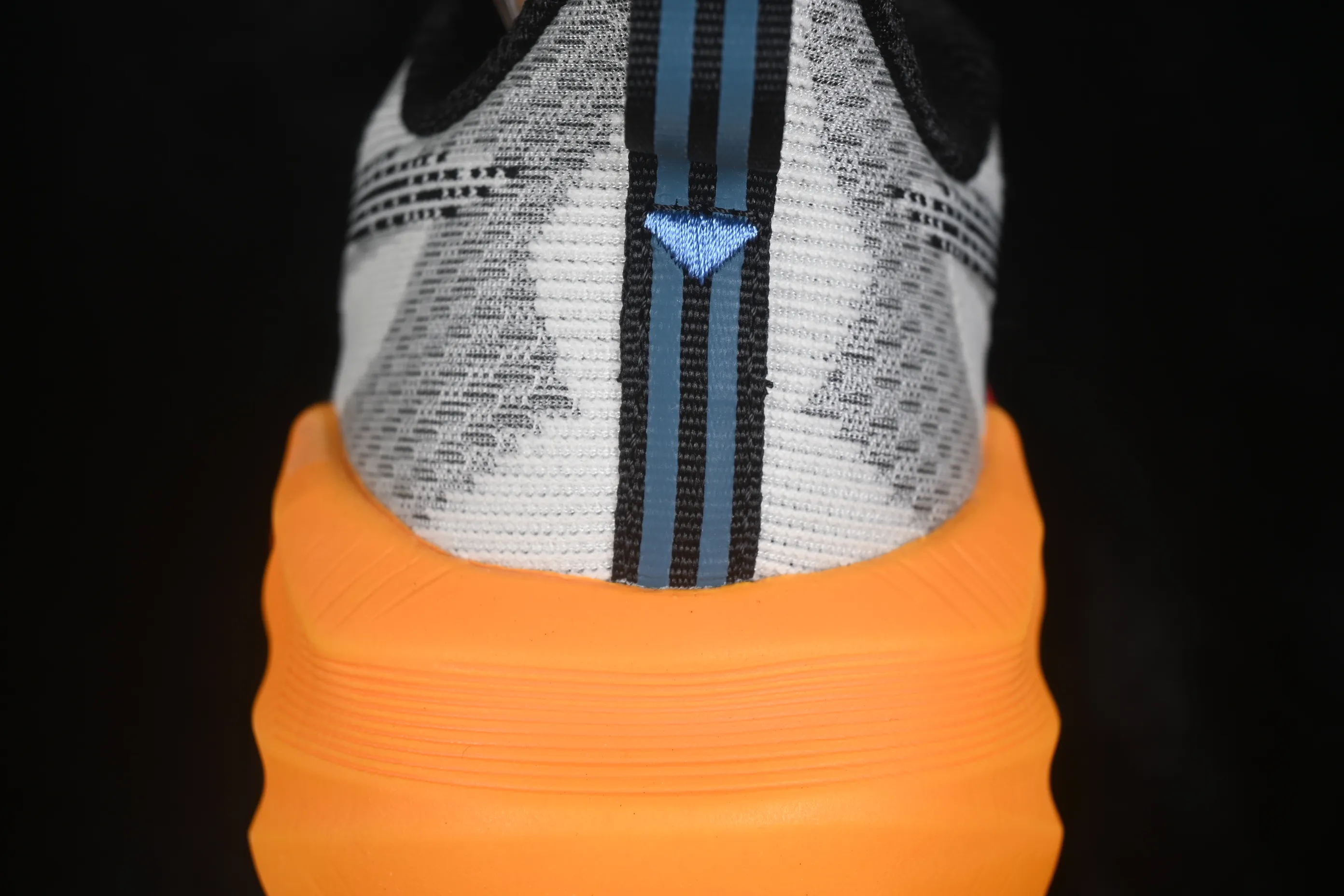 All categories Asics ASICS series Asics Novablast 5 1011C175-200
